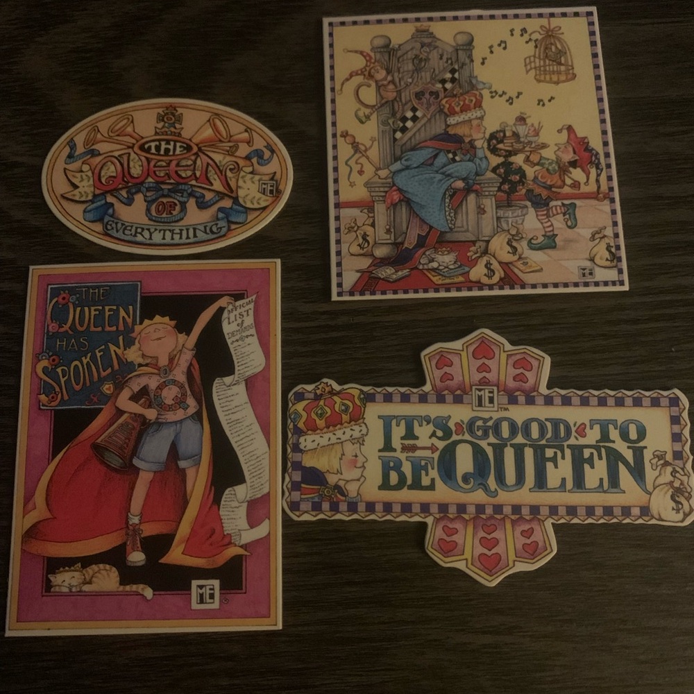 ME Makeover Essentials Queen Magnet with Red and Blue Accents
